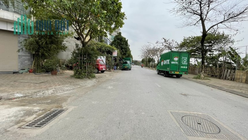 Bán đất tái định cư Thượng Thanh, đường 13m vỉa hè, công viên, hồ điều hòa,90m, MT7,2m, 7 tỷ dư
