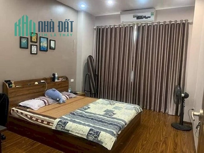 Cần Bán nhà Mặt Hồ Đầm Tròn 22m x6T, Kinh Doanh Tốt giá 5.5 tỷ