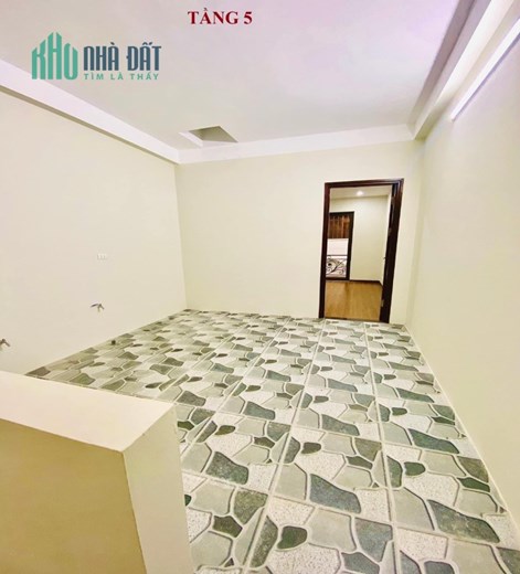 Bán nhà Phương Mai, Lương Định Của, Đống Đa nhà đẹp ở ngay giá 5,95 tỷ.
