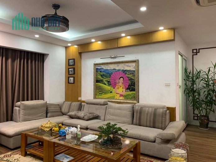 Cần bán nhà Mặt ngõ Lương Sử C giá 4.59 tỷ 35m x 5T , ngõ thẳng , ô tô đỗ gần