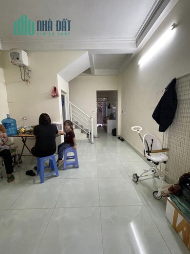Bán nhà Tân Ấp, nhà 2 mặt ngõ, Sổ đỏ Hộ khẩu Ba Đình 38m2, giá 1.55 tỷ