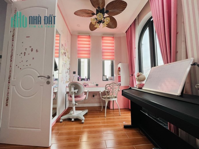 Cho thuê Biệt thự biệt thự full đồ nội thất giá chỉ 45 triệu/ tháng Vinhomes Ocean Park 2