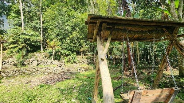Cần bán 2500m2 đất nghỉ dưỡng tuyệt đẹp giữa thung lũng Mường Hoa