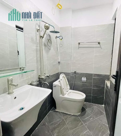 Bán nhà ngõ 250 Đường Kim Giang, diện tích 32m2, 5 tầng, giá 3,8 tỷ.