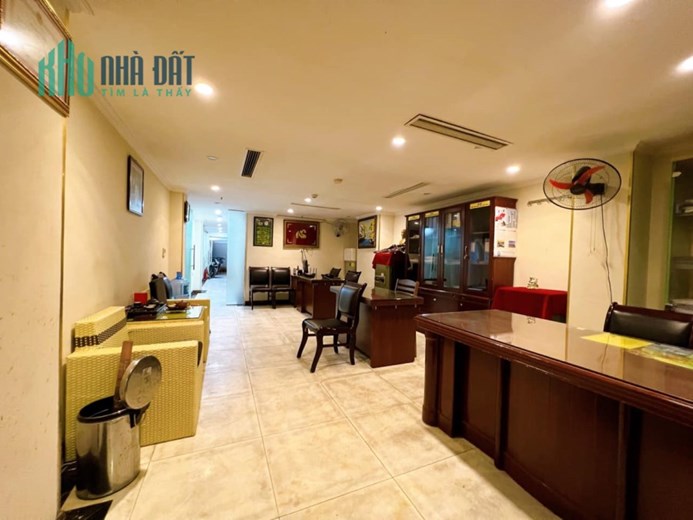 4 tầng phân lô, kinh doanh, VP, vỉa hè, ô tô tránh: 82m, mặt tiền như hậu 5.8m - 18 tỷ Trung Hòa