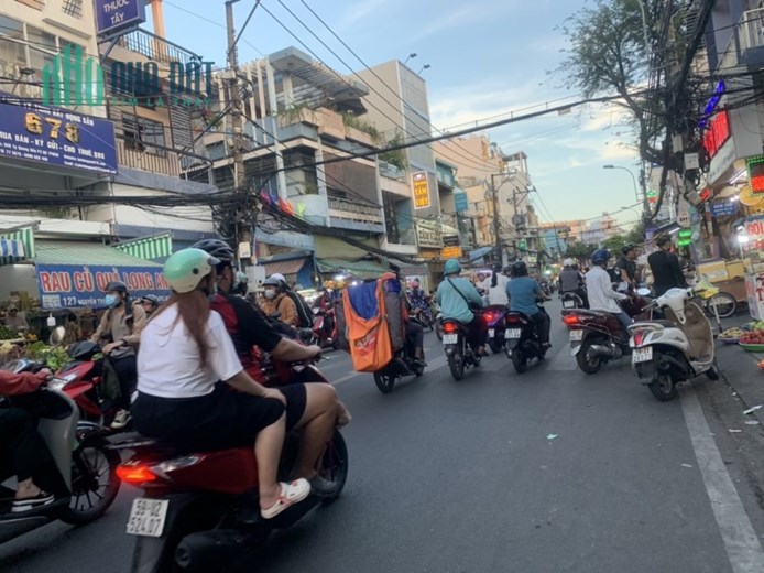Cho Thuê Mặ Bằng Kinh Doanh Vip Ngay Chợ Rạch Ông