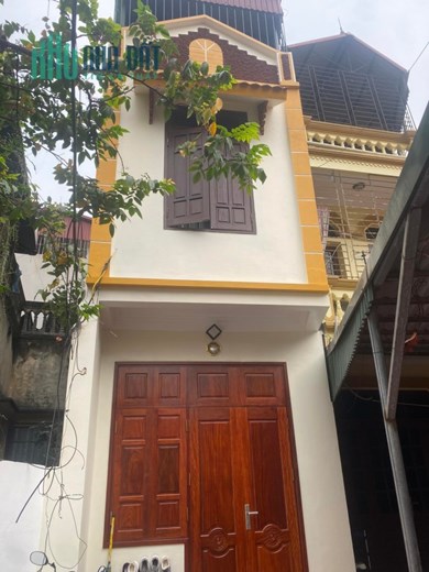 Nhà 40 m2, 3 tầng Thạch Bàn chỉ 3.8 tỷ