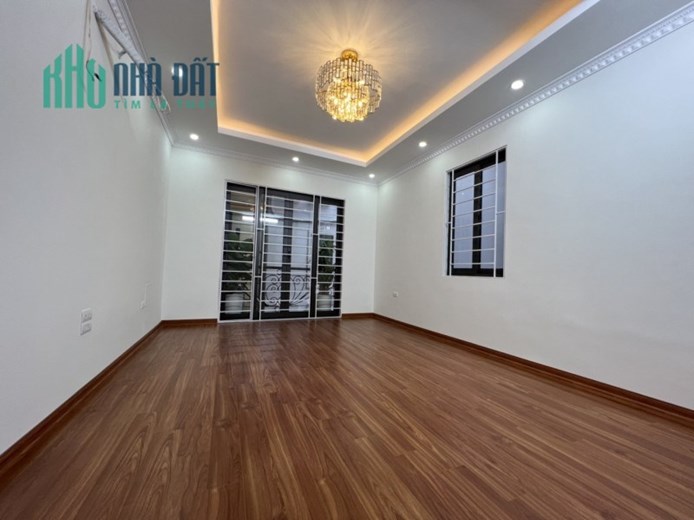 Bán nhà quận Thanh Xuân phố Chính Kinh 46m 5 tầng 7 phòng ngủ LÔ GÓC nhỉnh 5 tỷ lh 0975124520