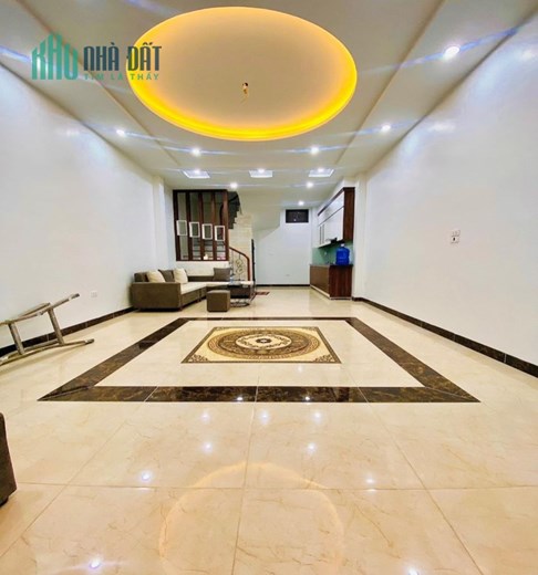 Chuyển nhượng nhà phố Hồng Mai 42m, 5 tầng, giá nhỉnh 4 tỷ, ngõ thông, cách phố hơn 20m