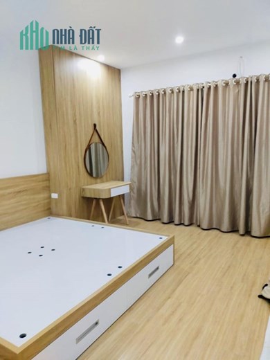 Bán nhà phố Chính Kinh 45mx4T ngõ nông gần ô tô hàng xóm Royal City nhà đẹp ở ngay nhỉnh 4 tỷ