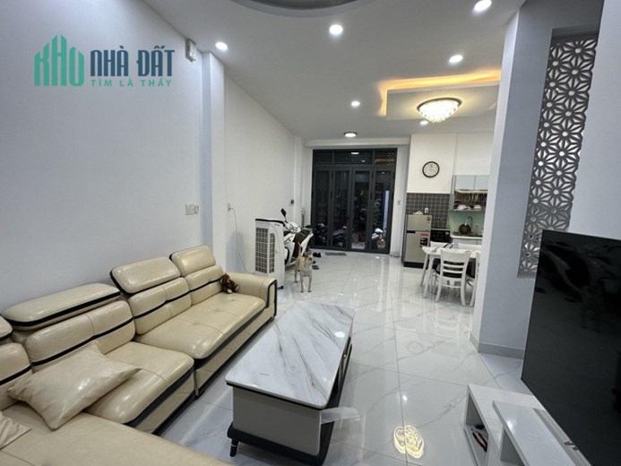 Bán nhà Hẻm Xe Hơi Cách Mạng tháng 8 - Q10 - 4 tầng đẹp