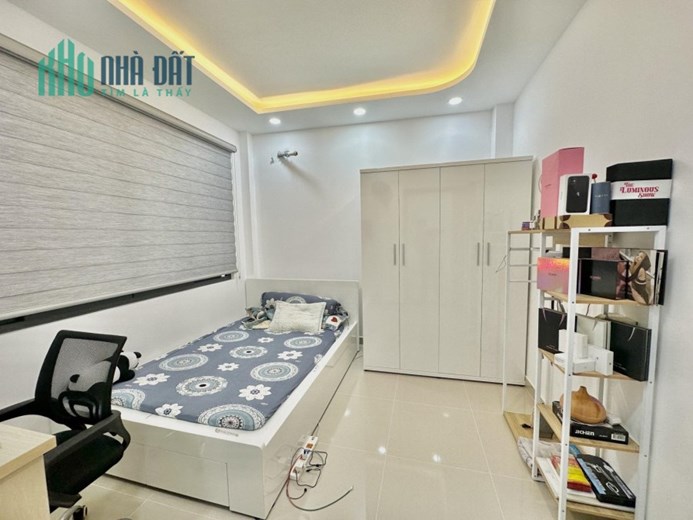 Bán nhà Hẻm Xe Hơi Cách Mạng tháng 8 - Q10 - 4 tầng đẹp