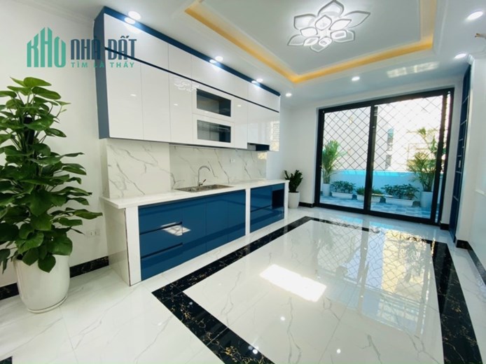 Tây Trà Hoàng Mai - Ô tô _ Kinh doanh _ Thang máy – DT 40 M2 X 5 T _ Giá 7 tỷ