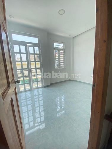 NHÀ GIÁ RẺ ngộp BANK bán nhanh chỉ 850tr,sổ hồng riêng,dọn vào ở ngay