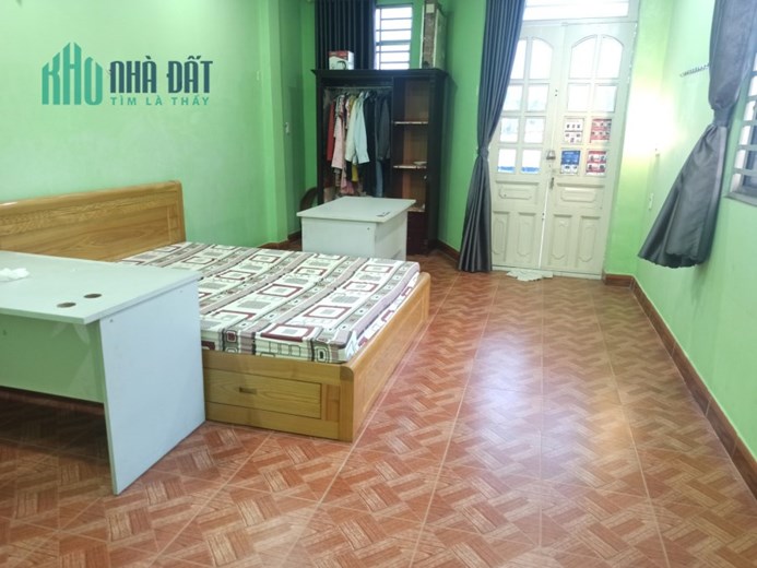 Nhà 3.5 Tỷ - Hẻm Xe Hơi - 2  Tầng 80m2 Giá Quá Rẻ .