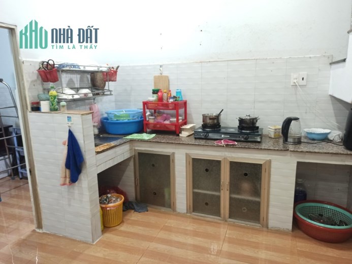 Nhà 3.5 Tỷ - Hẻm Xe Hơi - 2  Tầng 80m2 Giá Quá Rẻ .