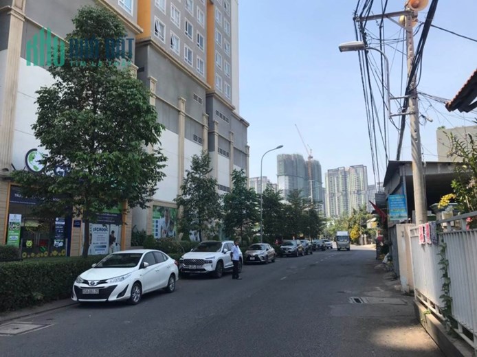 Nhà xưởng may quận 2 giá rẻ chủ đang cần bán gấp