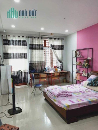 BÁN NHÀ TÔ HIỆU, TÂN PHÚ, HẺM XE TẢI, 5 tầng, Chỉ 4,1tỷ