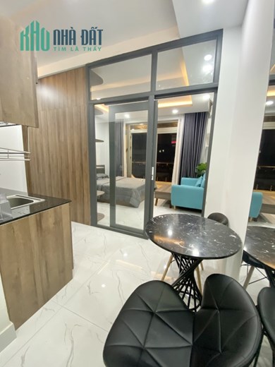 Bán Tòa Nhà CHDV ngang 20m x25m Ngay Công Viên Phần Mềm Quang Trung
