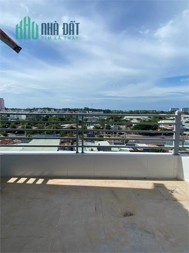 Cho thuê phòng trên tầng 5 sân thượng tòa nhà ở Chí Linh P10, TP Vũng Tàu