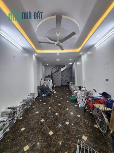 HOT !!! XEM NGAY nhà riêng Quan Hoa Cầu Giấy 45m2, 6 tầng CHỦ TỰ XÂY TÂM HUYẾT, NGÕ THÔNG THOÁNG