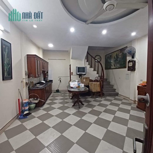 HOT !!! XEM NGAY  nhà riêng ở Yên Hòa, Cầu Giấy 33m2, 5 tầng đẹp, chủ tự xây đẹp, tặng nội thất vip