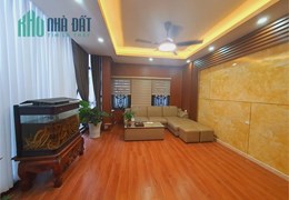 Bán nhà phố Nguyên Hồng, ô tô, vỉa hè, DT46m2 x 5 tầng, MT 5m. 0338080356