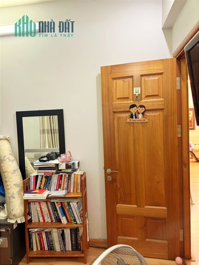Chung cư đường Nguyễn Ngọc Vũ, tầng trung, view đẹp, 3PN, 3.4 tỷ