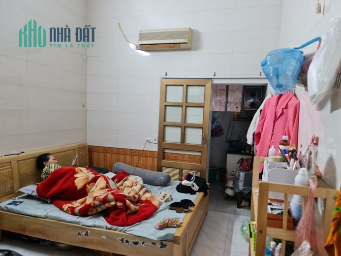 Bán tập thể xây lắp 24, số 68 Quan Nhân, Cầu Giấy, 2PN, 1WC, 1.58 tỷ