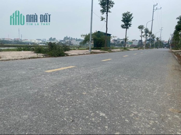 Đất dịch vụ Bích Hoà: Cần bán 50m2 đất dịch vụ phân lô xã Bích Hòa, MT4m, 25tr/m2, LH:0936687171