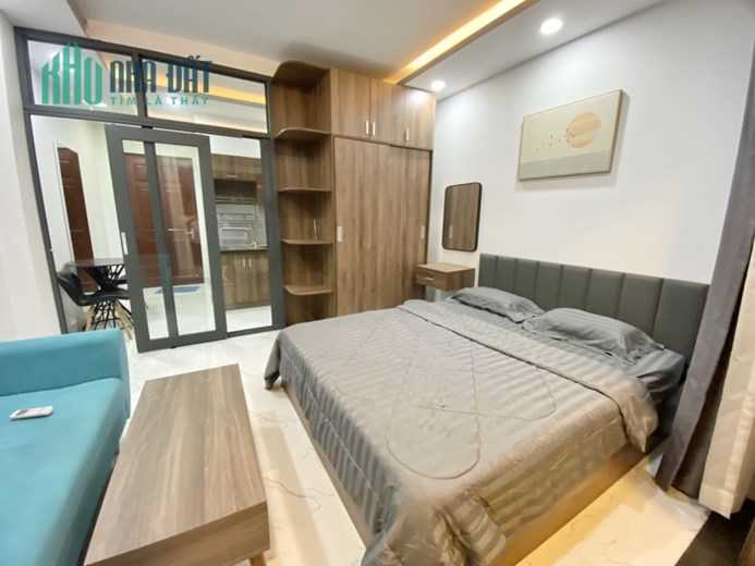 Bán Tòa Nhà CHDV ngang 20m x25m Ngay Công Viên Phần Mềm Quang Trung Quận 12.