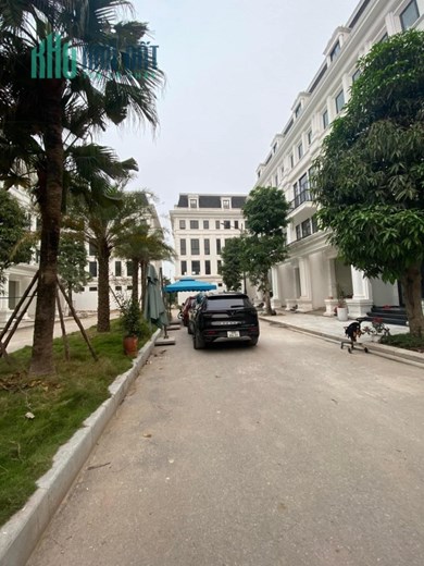 Louis City Hoàng Mai, phố Tân Mai, 100m2, ô tô, vỉa hè, ô chờ thang máy, gần đường 22.5m, kinh