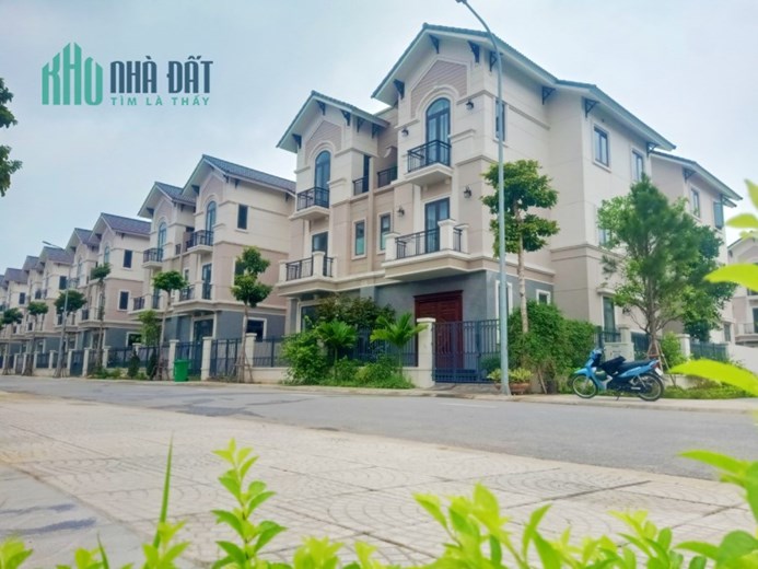 Bán biệt thự 135m giá tốt ngay trung tâm vùng thủ đô
