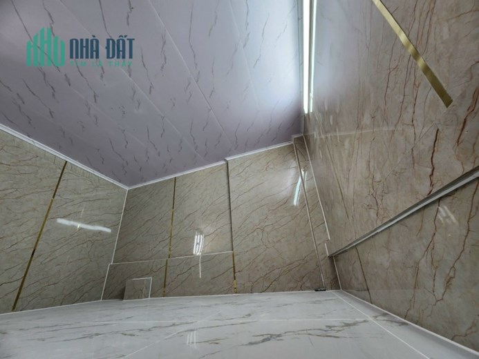Bình Thạnh P5 Chơ Cây Quéo - trệt 3 lầu - 3 PN - ô tô  cách 40m chỉ có  - 2.65 TỶ.