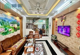 PHÂN LÔ ĐÔNG QUAN CẦU GIẤY 2 TÔ TRÁNH PHỐ HIẾM NHÀ BÁN- GIÁ HƠN 7 TỶ