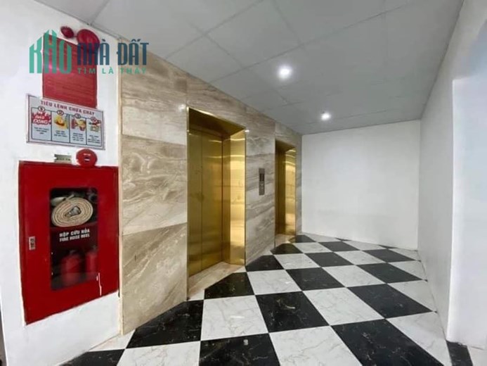 Bán tòa nhà văn phòng 11 tầng mặt đường Lê Đức Thọ, 2 đường trước sau, 410m2, MT 11m