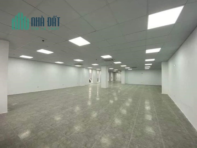 Bán tòa nhà văn phòng 11 tầng mặt đường Lê Đức Thọ, 2 đường trước sau, 410m2, MT 11m