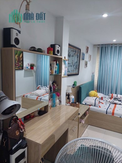 Định cư Bán gấp nhà Quận 10, 65m2, 4 tầng, cho thuê giá cao, chỉ 6 tỷ 900