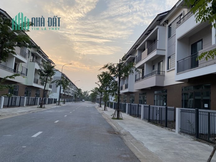CƠ HỘI VÉT ĐÁY DÒNG SHOPHOUSE 3 TẦNG 90M2 TIỀM NĂNG TĂNG GIÁ TỐT CENTA CITY 0394718755