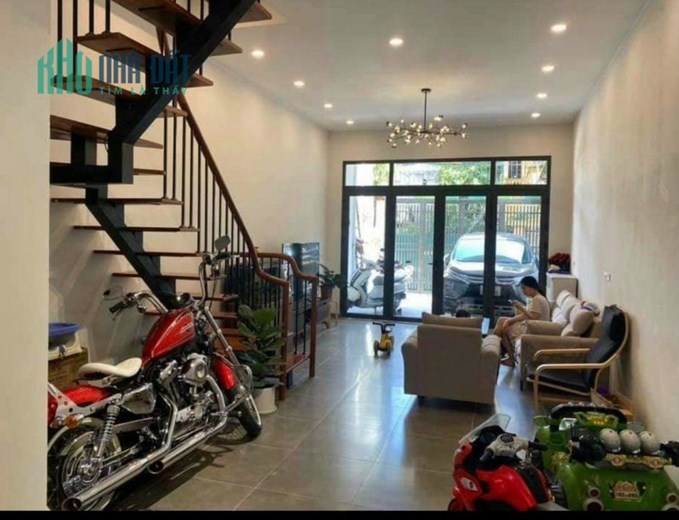 PHÂN LÔ NGOC THỤY-NGÕ THÊNH THANG VỊ TRÍ VIP -Ô TÔ ĐỖ NHÀ
