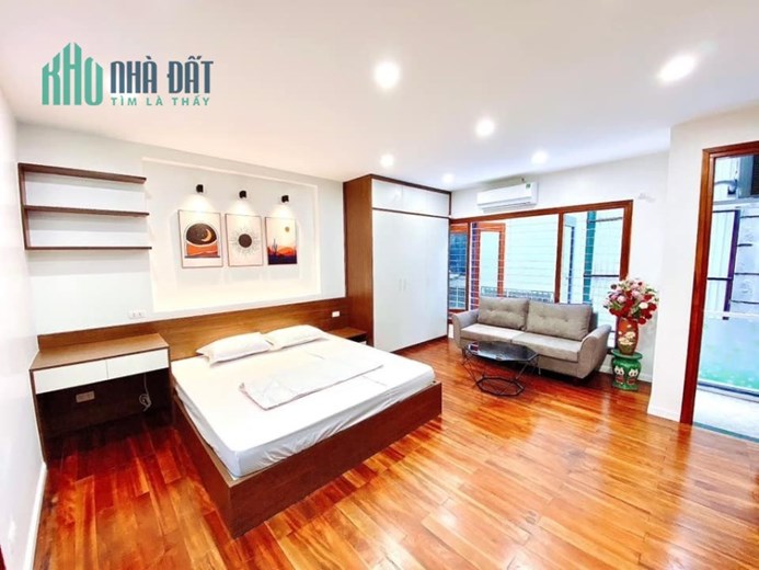 BÁN NHÀ KHU VỰC CÀU GIÁY!! 50M2 CHỈ 5 TỶ TIỆN ÍCH NGẬP TRÀN