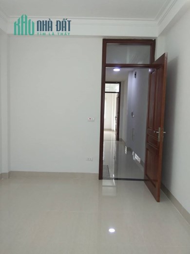 Bán nhà ngõ 508 đường Láng dt 45 m2 x 4 t lô góc 3 mặt thoáng giá 4,3 tỷ