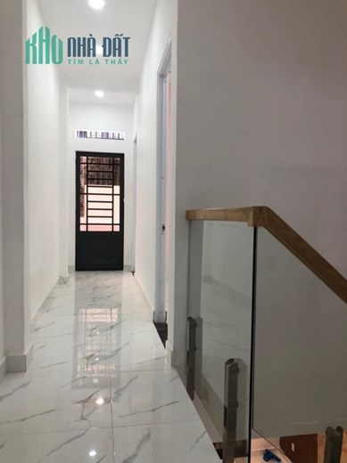 Nhà trung tâm Bình Thạnh, sát hẻm xe hơi 52m2, 2 tầng, nhà mới vào ở ngay, sổ vuông vức.