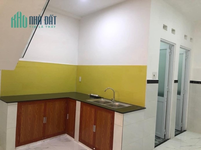 Nhà trung tâm Bình Thạnh, sát hẻm xe hơi 52m2, 2 tầng, nhà mới vào ở ngay, sổ vuông vức.