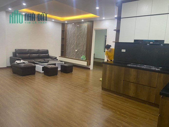 Bán căn chung cư tầng 8 Bán Đảo Linh Đàm giá 2,7 Tỷ