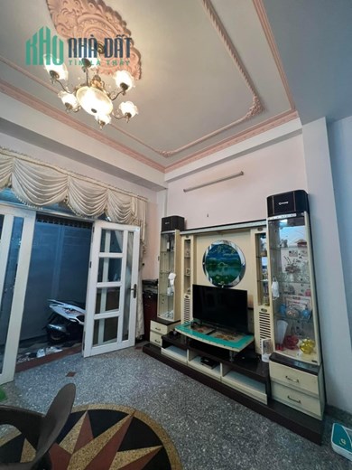 Bán nhà hẻm Thống Nhất, Hẻm 3.5m, 4x14m, 4 tầng BTCT chỉ 4.6 tỷ