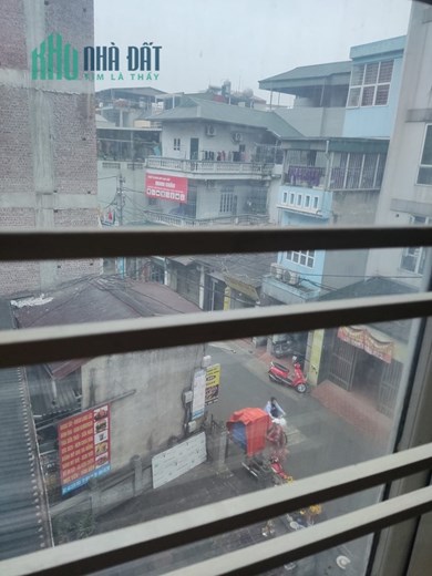 Cho thuê nhà mặt phố Phạm Văn Đồng 100m2, 20 triệu/ tháng.