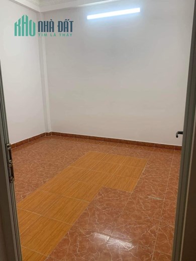 Hồ Tùng Mậu, Cầu Giấy, ngõ ô tô, cách phố 20m, KD, 40m2, 4 tầng, giá 5.7 tỷ
