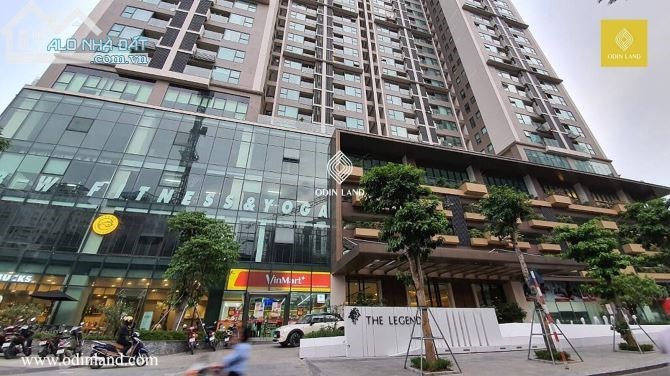 Bán gấp căn 73m2 Tầng 20 The Legend Nguyễn Tuân, Ban Công ĐN, Sẵn Sổ, FULL đồ, Giá 3,9 tỷ