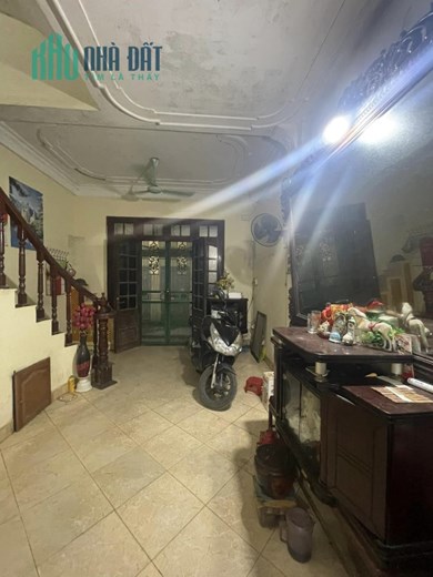 Phùng Chí Kiên, Cầu Giấy, nhà 4 tầng, 139m2, giá 9.4 tỷ, SĐCC